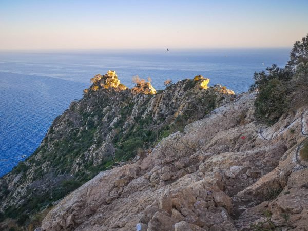 Penon de Ifach hike difficult parts of the track